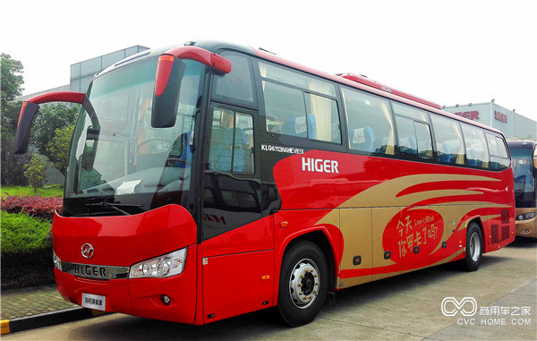 采用FSG混動(dòng)技術(shù)的海格KLQ6112混動(dòng)客車.jpg